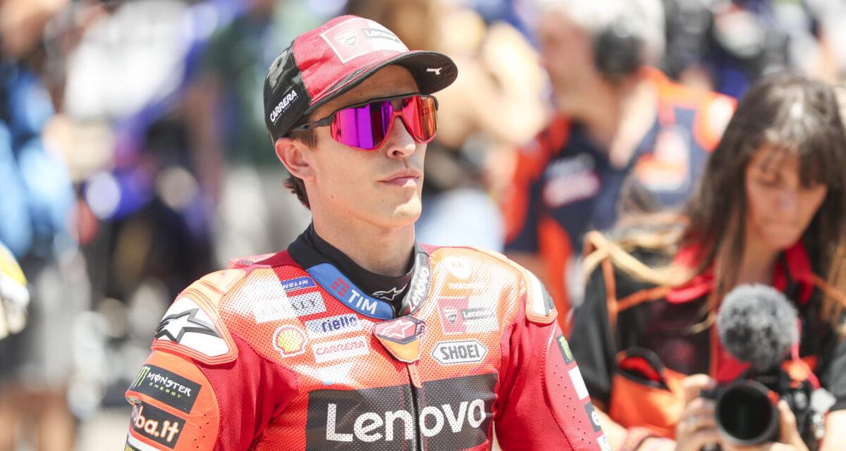 Marc Marquez dans le dur avec du champagne